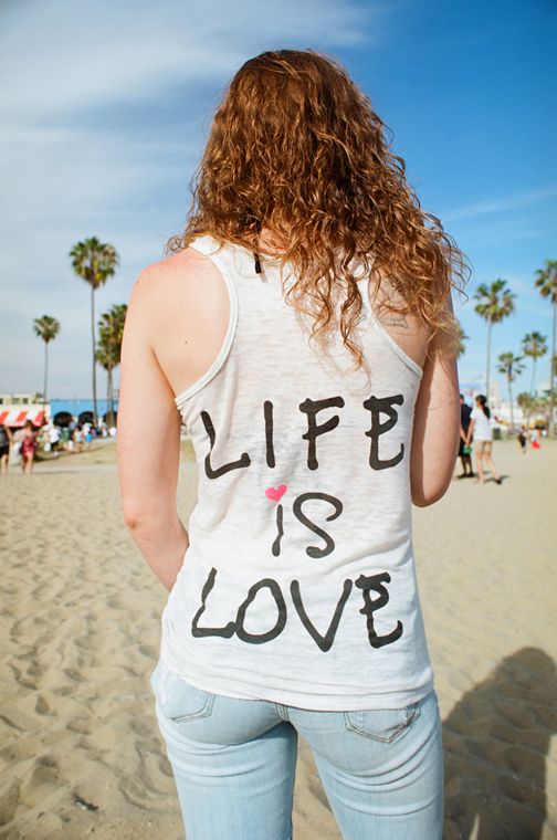 スーザン・バーネット　「Life is Love」2014年© Susan Barnett